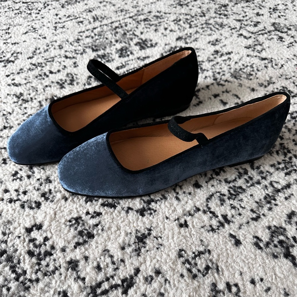 Madewell Greta Ballet Flat in blue Velvet Mary Jane Size 8
